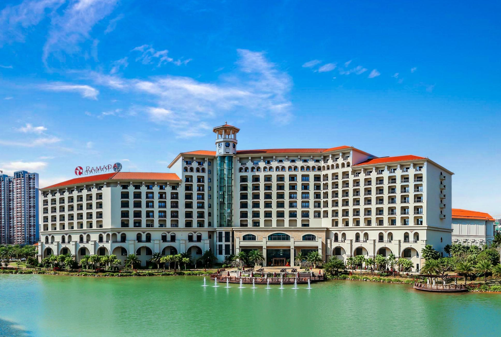 מלון Ramada By Wyndham Huizhou South מראה חיצוני תמונה