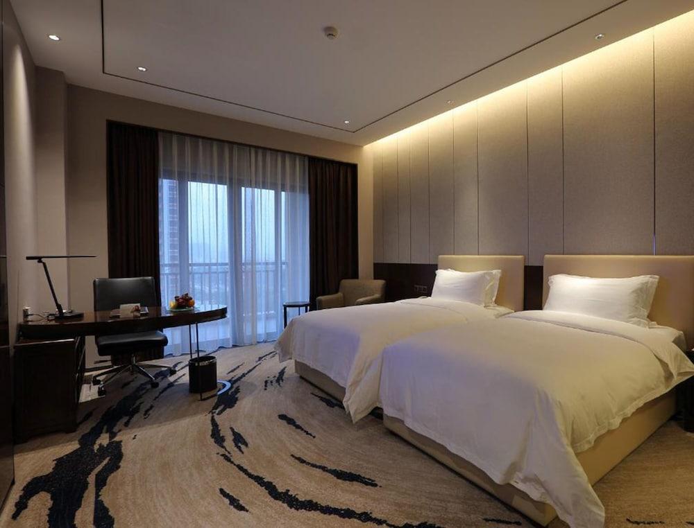 מלון Ramada By Wyndham Huizhou South מראה חיצוני תמונה