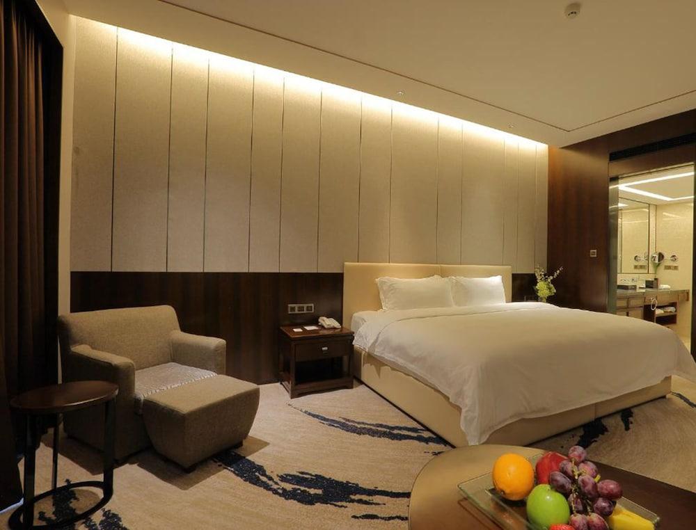 מלון Ramada By Wyndham Huizhou South מראה חיצוני תמונה