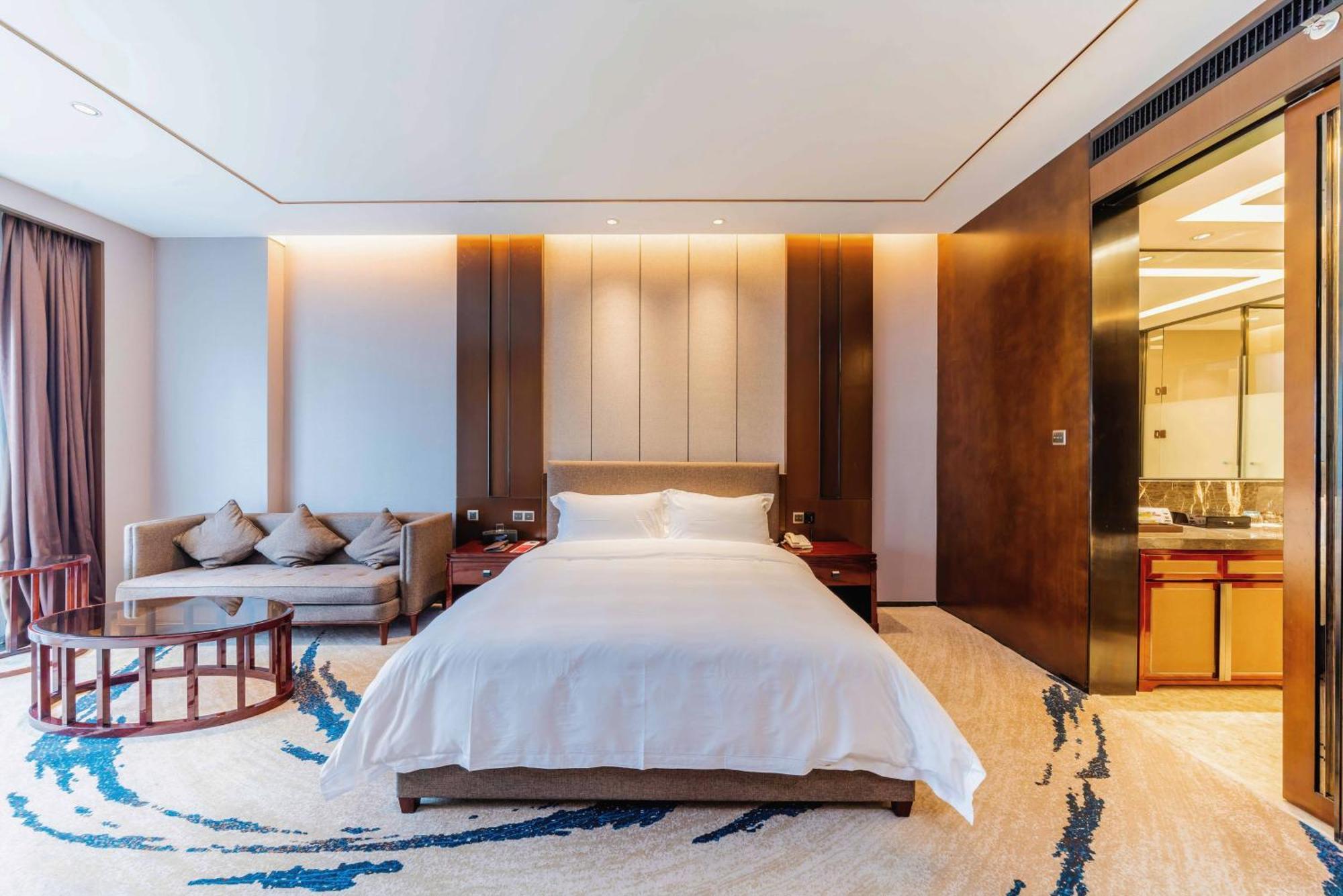 מלון Ramada By Wyndham Huizhou South מראה חיצוני תמונה