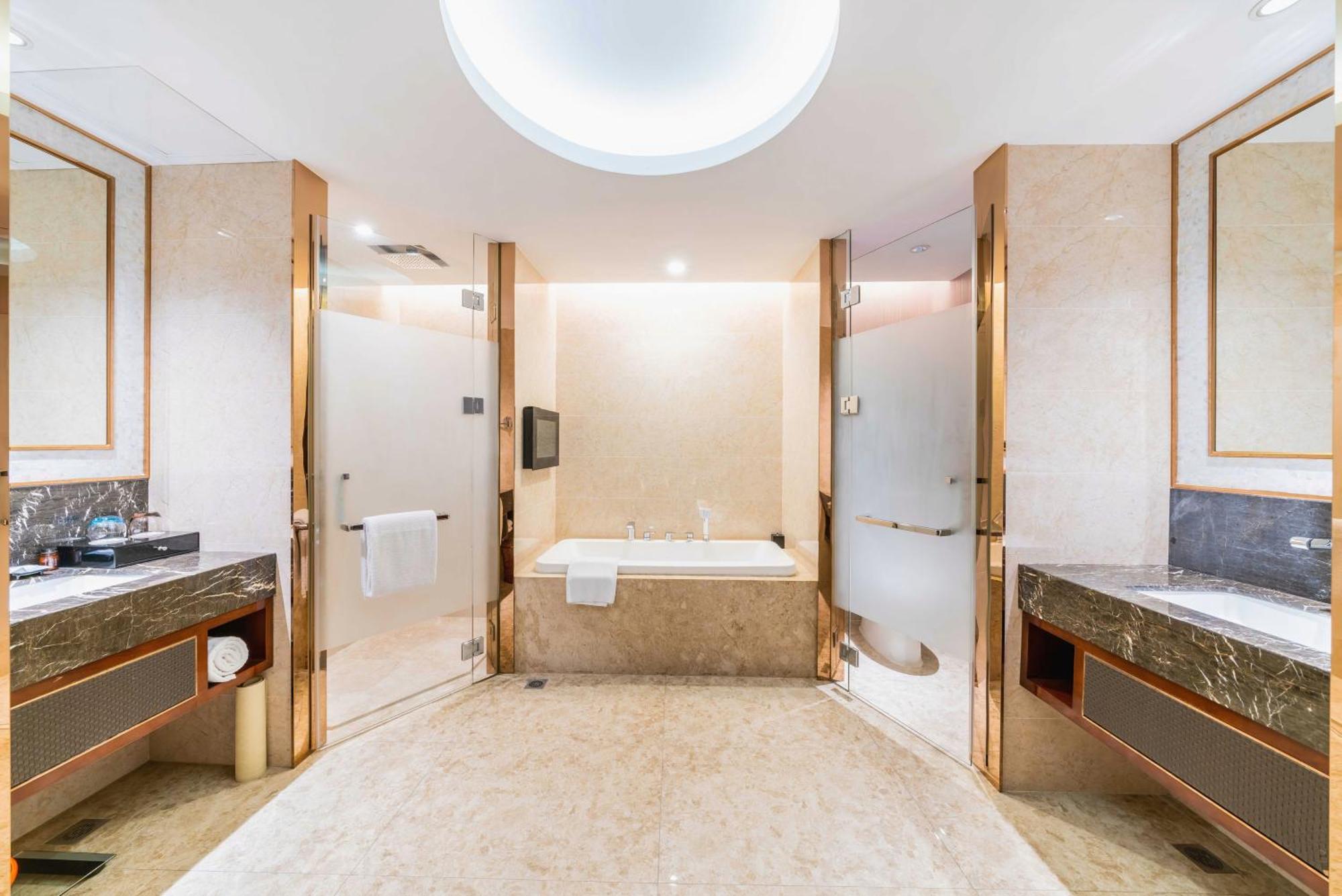 מלון Ramada By Wyndham Huizhou South מראה חיצוני תמונה